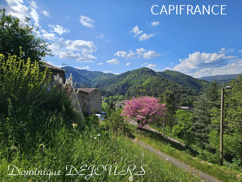 Maison - 280 m² - 13 pièces