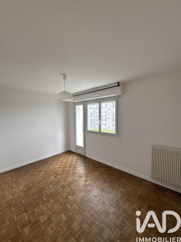 Appartement - 93 m² - 5 pièces