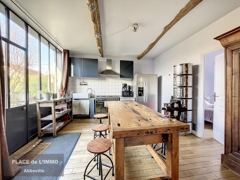 Maison - 230 m² - 10 pièces