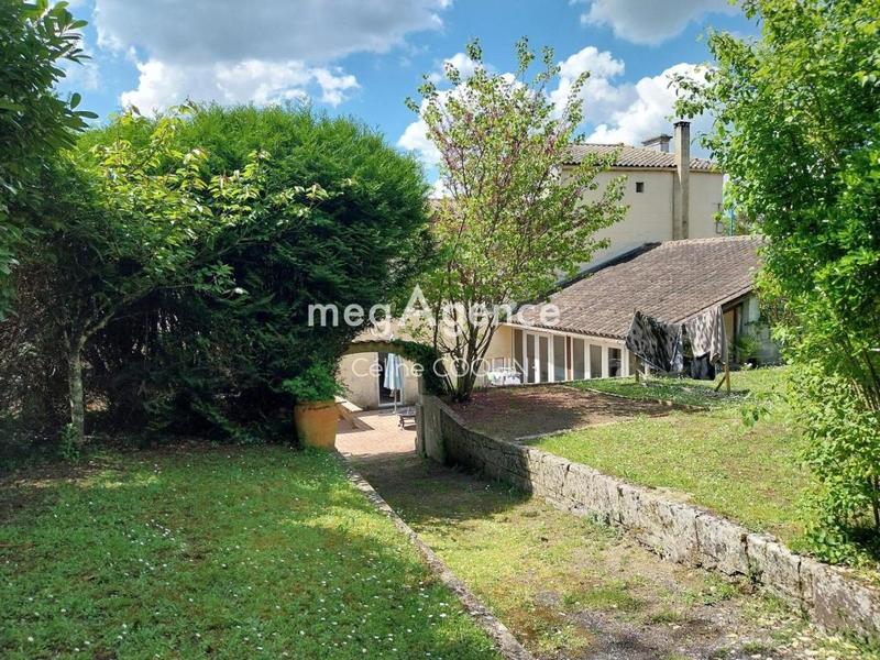 Maison de ville - 1 m² - 7 pièces