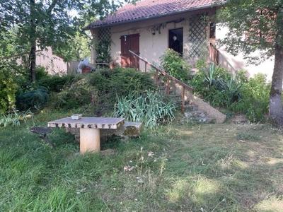 Maison - 98 m² - 5 pièces