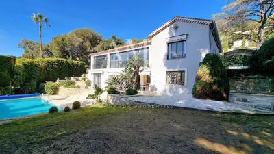 Villa - 404 m² - 10 pièces