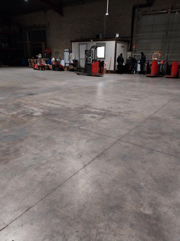 Local d'activités - 3 500 m²