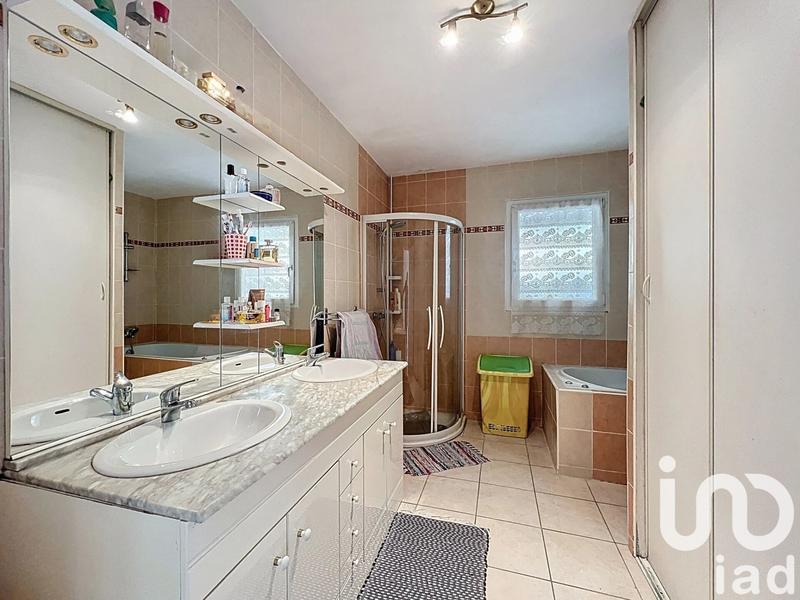 Maison - 107 m² - 5 pièces