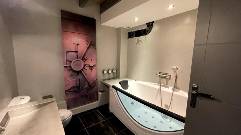 Appartement - 202 m² - 6 pièces