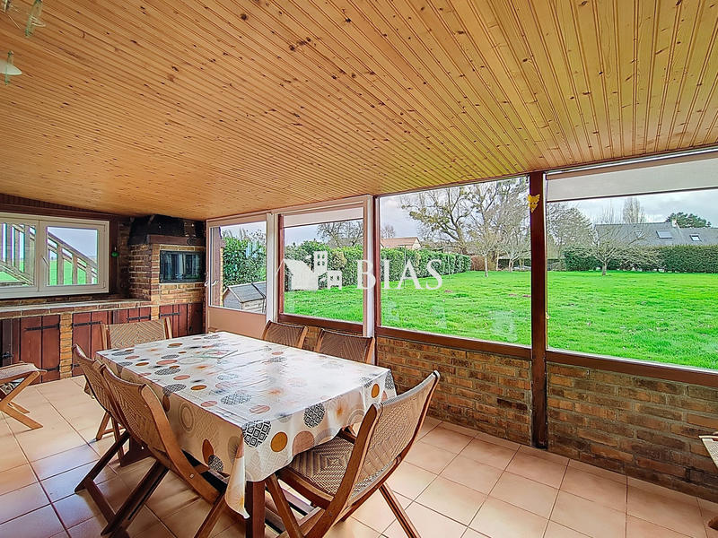 Maison traditionnelle - 180 m² - 7 pièces