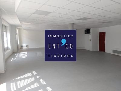 Local d'activité / Entrepôt - 132 m²