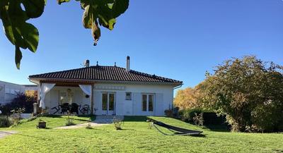 Villa - 180 m² - 10 pièces