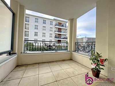 Appartement - 79 m² - 3 pièces