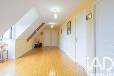 Maison - 200 m² - 7 pièces