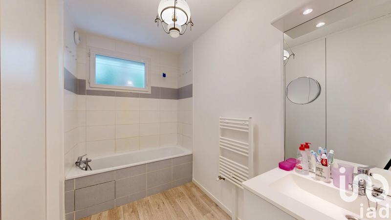 Appartement - 82 m² - 4 pièces