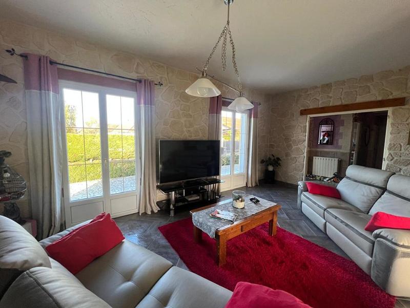 Maison - 185 m² - 8 pièces