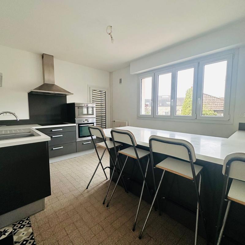 Appartement - 90 m² - 4 pièces