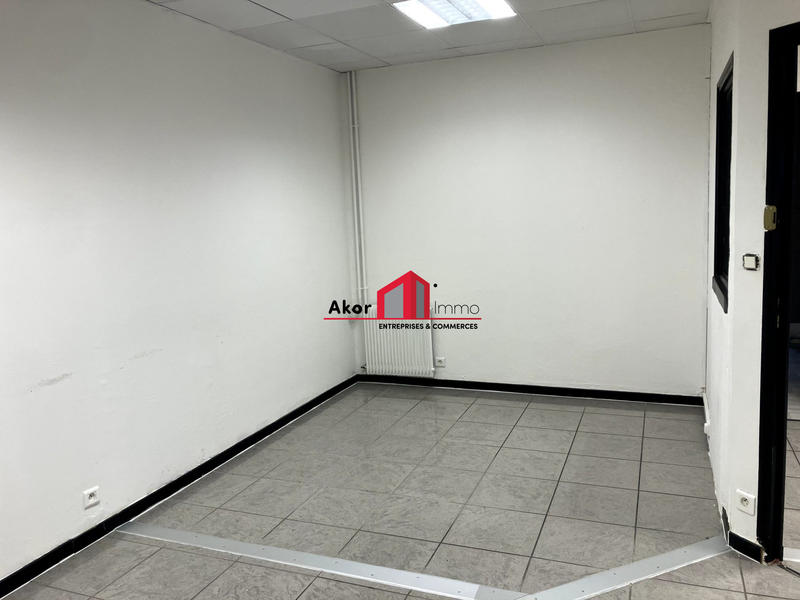 Local commercial - 105 m²