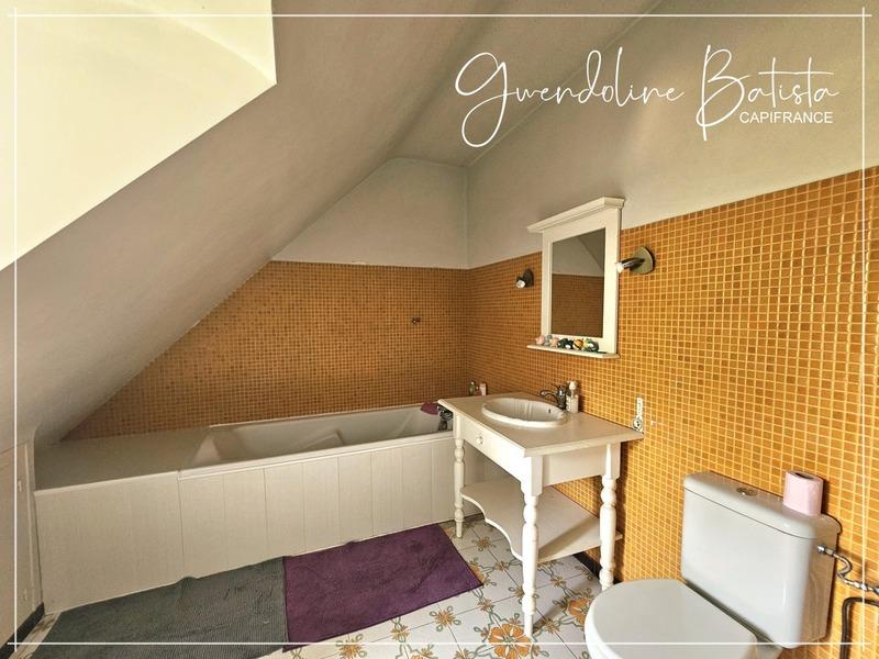 Maison en pierre - 306 m² - 11 pièces