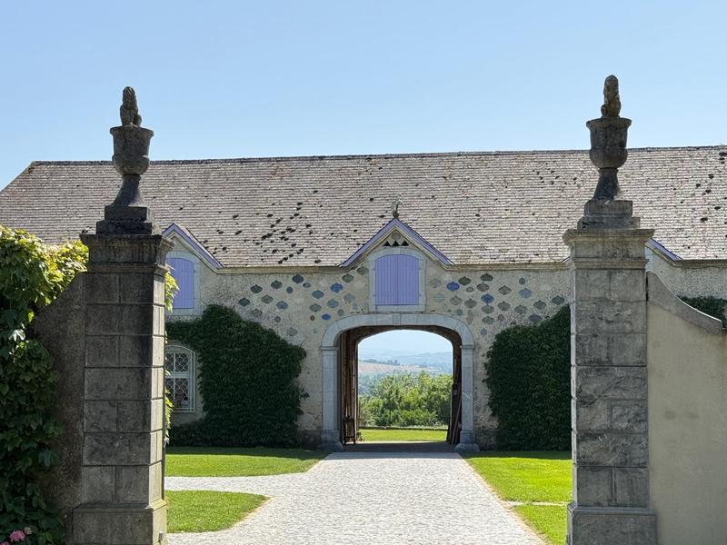 Maison - 210 m² - 6 pièces