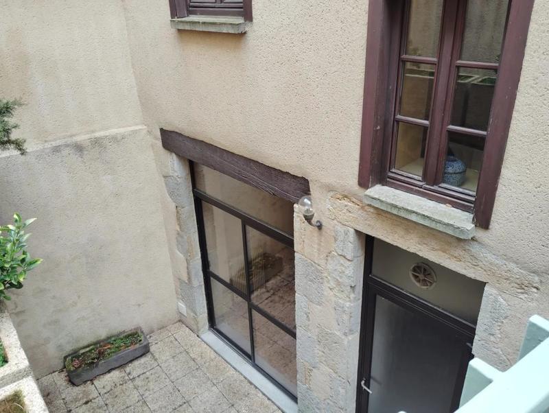 Maison - 320 m² - 6 pièces