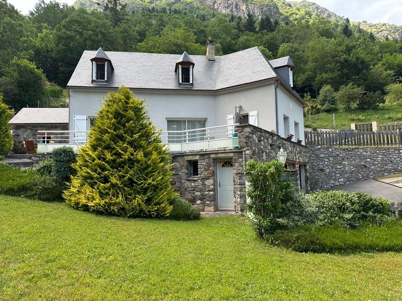 Maison - 147 m² - 5 pièces