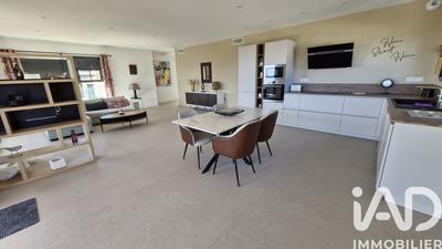 Appartement - 120 m² - 5 pièces