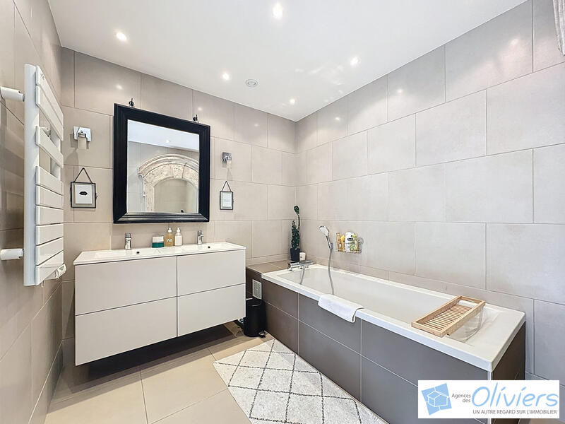 Maison ancienne - 150 m² - 6 pièces