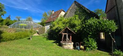 Demeure - 250 m² - 7 pièces