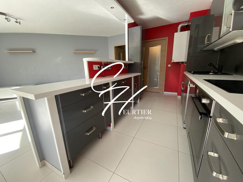 Appartement - 79 m² - 4 pièces