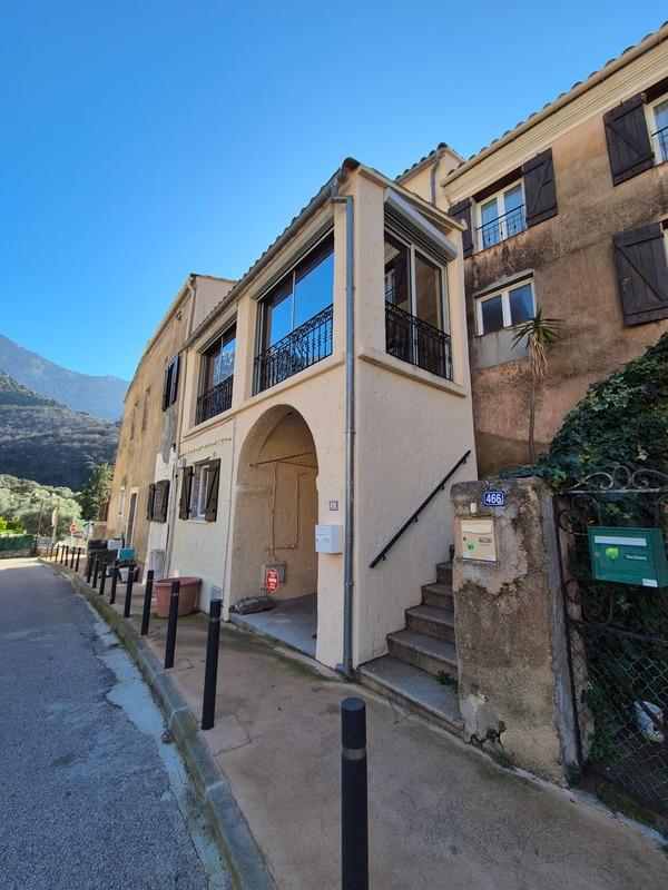 Maison de village - 130 m² - 6 pièces