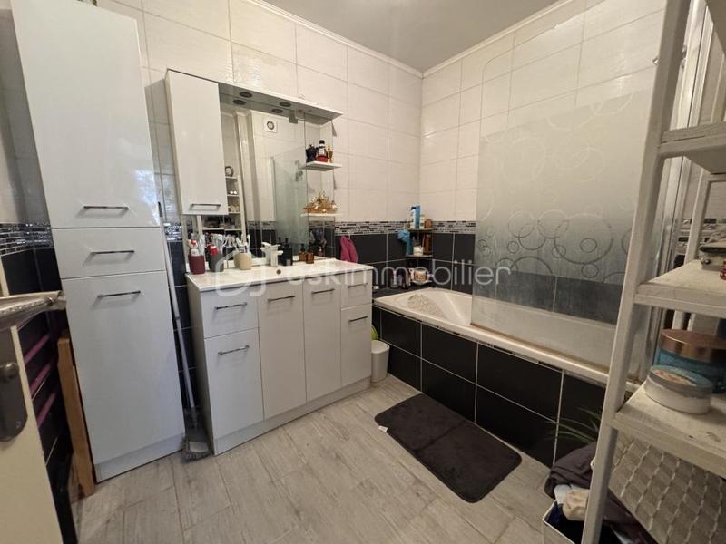 Appartement - 72 m² - 4 pièces