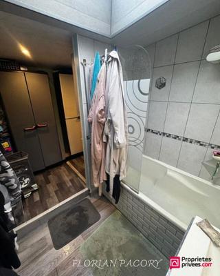 Maison - 87 m² - 5 pièces