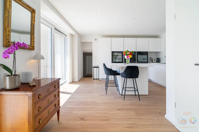 Maison traditionnelle - 291 m² - 8 pièces