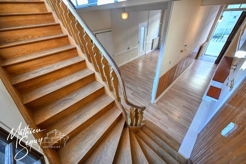 Maison - 105 m² - 5 pièces