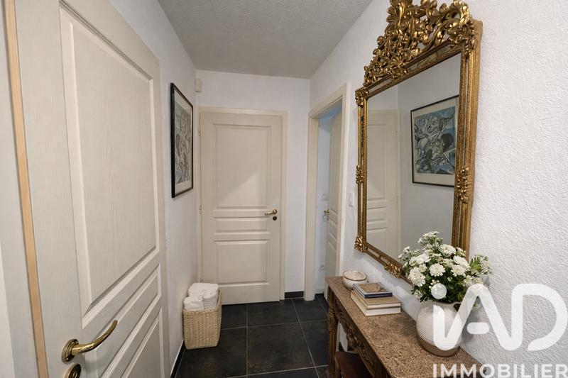 Appartement - 102 m² - 4 pièces