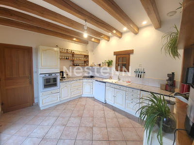 Maison - 170 m² - 8 pièces