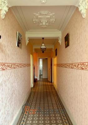 Maison - 253 m² - 14 pièces