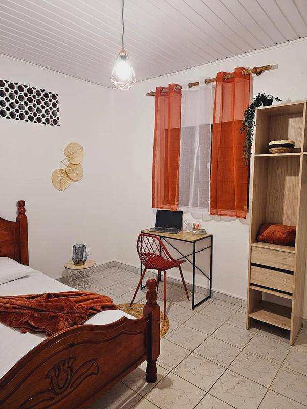 Maison - 15 m² - 5 pièces