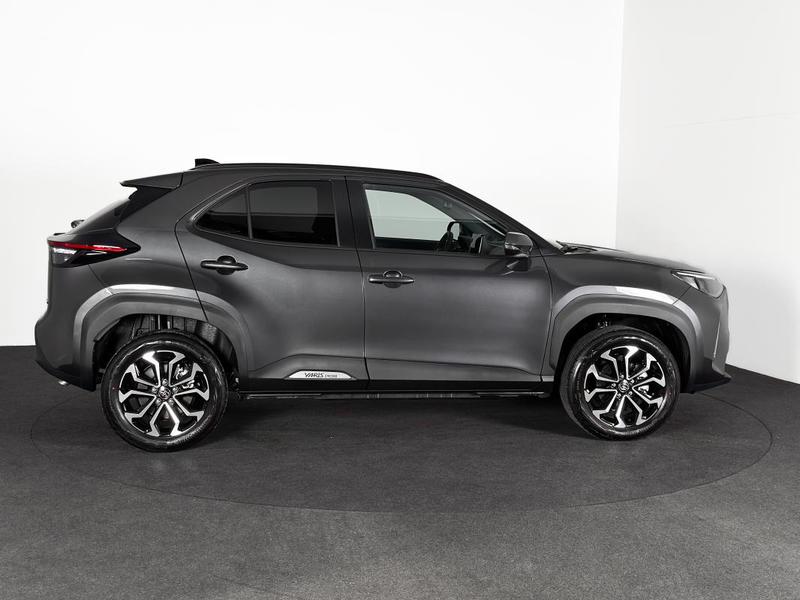 Toyota Yaris Cross Design -17% Neuve en Stock Hybrid 130 Carplay Sieges Chauff Camera Regul Acc 2wd