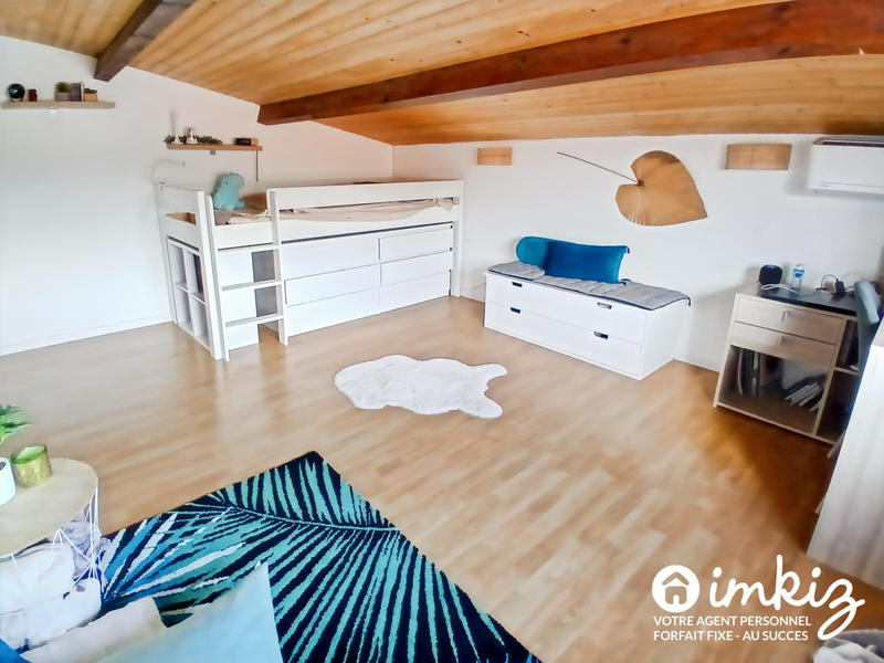 Maison - 252 m² - 8 pièces