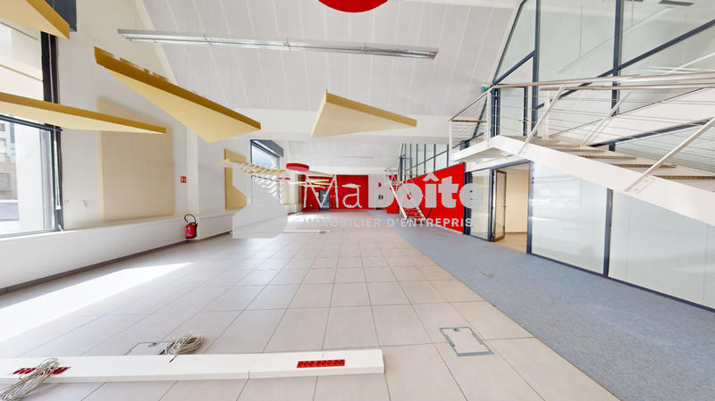 Local commercial - 1 670 m²