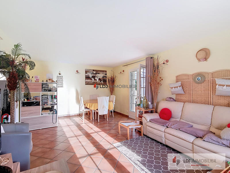 Maison - 95 m² - 4 pièces