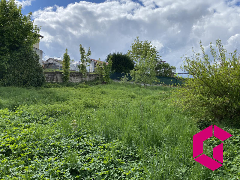 Maison - 255 m² - 10 pièces