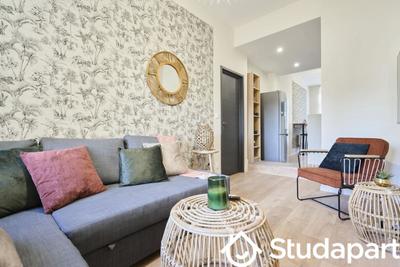 Chambre - 10 m² - 1 pièce