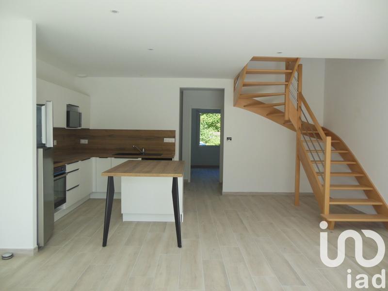 Maison - 92 m² - 4 pièces