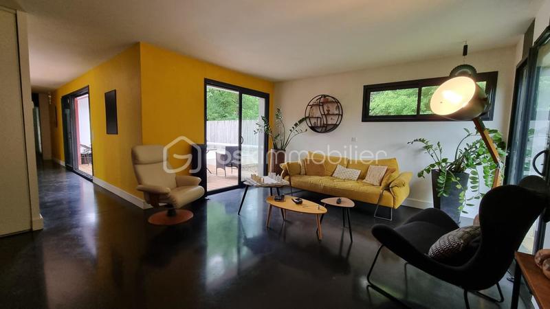 Maison d'architecte - 142 m² - 5 pièces