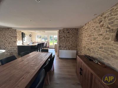 Maison - 121 m² - 5 pièces