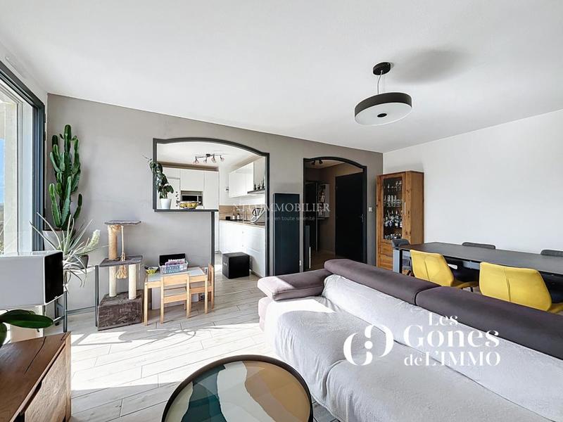 Appartement - 83 m² - 4 pièces