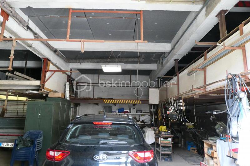 Maison traditionnelle - 119 m² - 6 pièces