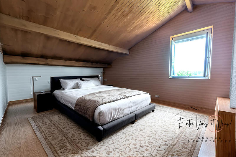 Maison ancienne - 245 m² - 9 pièces