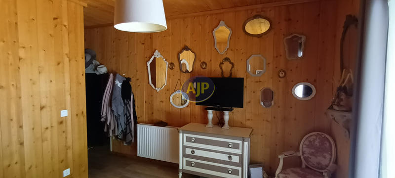 Villa - 200 m² - 7 pièces