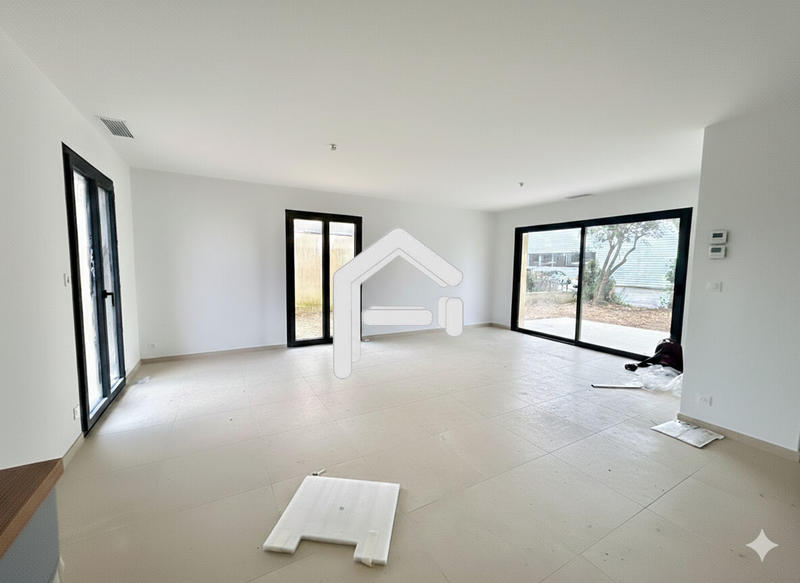 Maison - 105 m² - 5 pièces