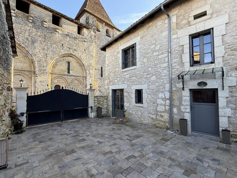 Maison de village - 172 m² - 5 pièces